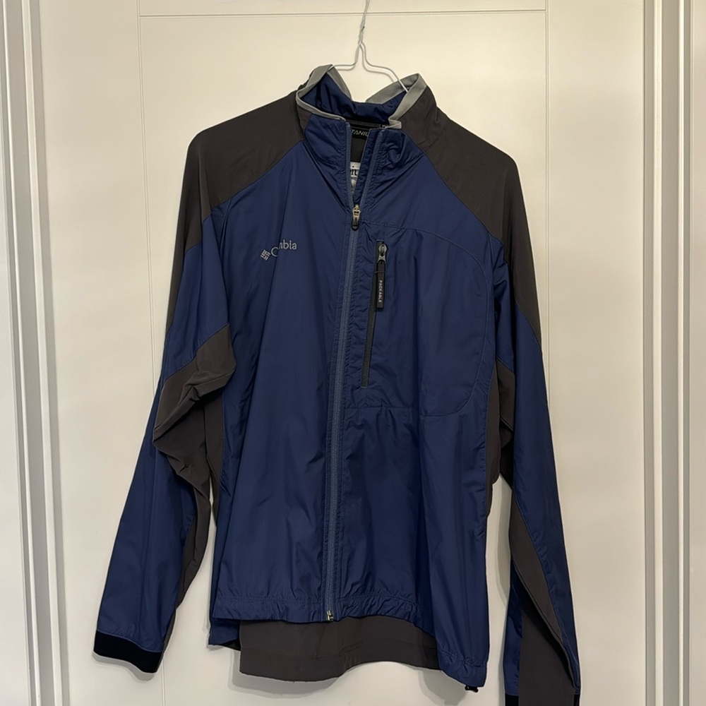 Columbia titanium women’s jacket. Size large